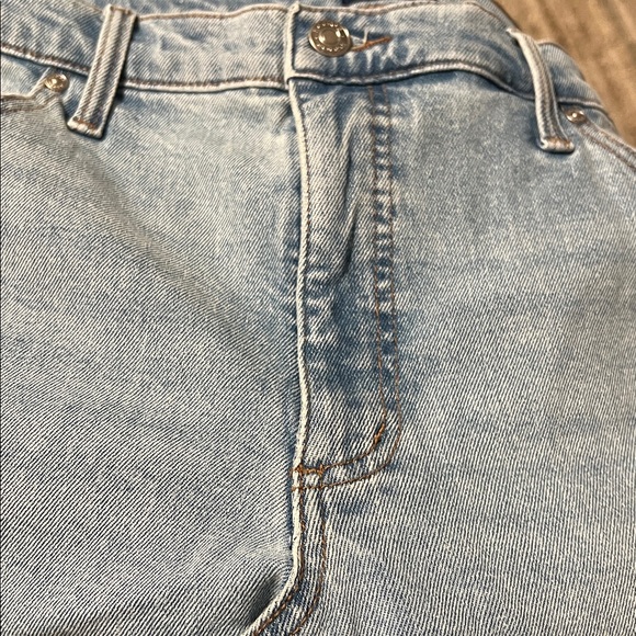 Scoop Women's Benton Cuffed Ankle Jeans Light  Wash Size 16 - Picture 12 of 12